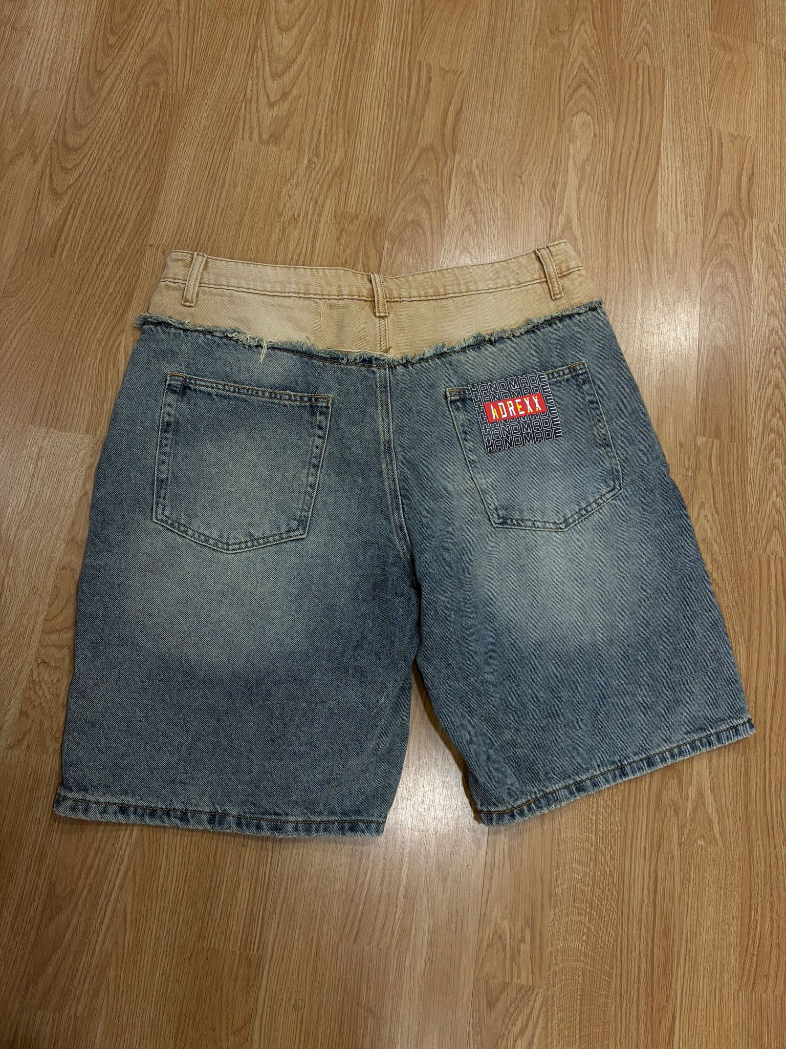 Bermuda two-tone